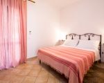 casa-scirocco-schlafzimmer-mit-doppelbett.jpg