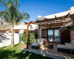 casa-tramontana-ueberdachte-terrasse.jpg