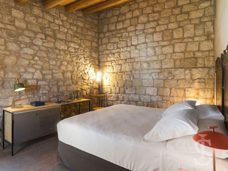 dimora-spinazzella-schlafzimmer-mauerwerk.jpg