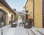 ferienhaus-carolina-gemuetliche-sitzecke-im-freien.jpg