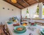 ferienhaus-kairos-ueberdachte-terrasse.jpg