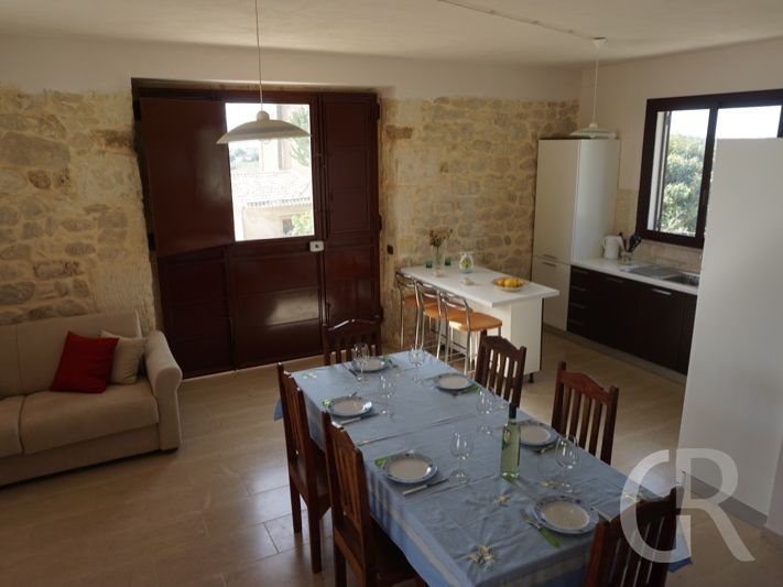 ferienhaus-oasi-wohn-esskuechenraum.JPG