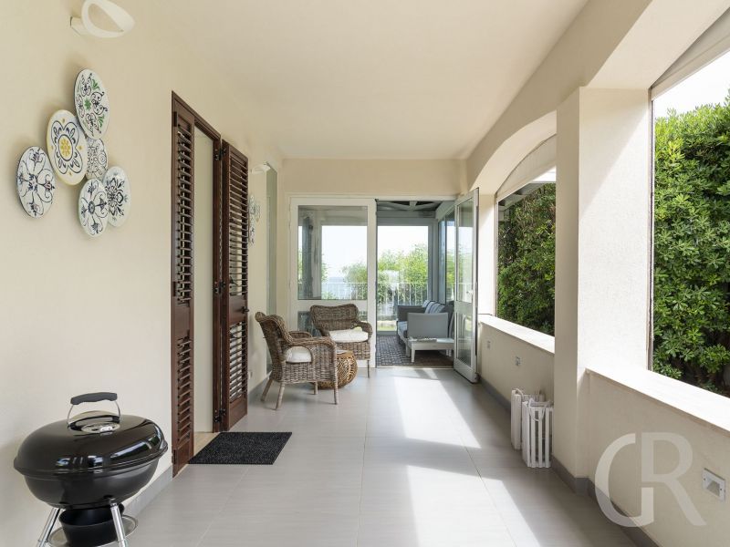 ferienhaus-stella-maris-ueberdachte-terrasse.jpg