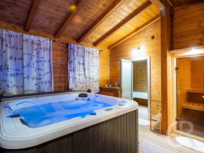 ferienhaus-villa-dorata-wellnessbereich.jpg