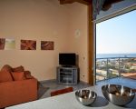 ferienwohnung-ambra-blick-auf-das-meer-vom-wohnbereich-aus.jpg