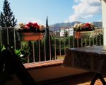 ferienwohnung-anita-balkon-mit-blick-auf-die-huegel-vor-palermo.jpg