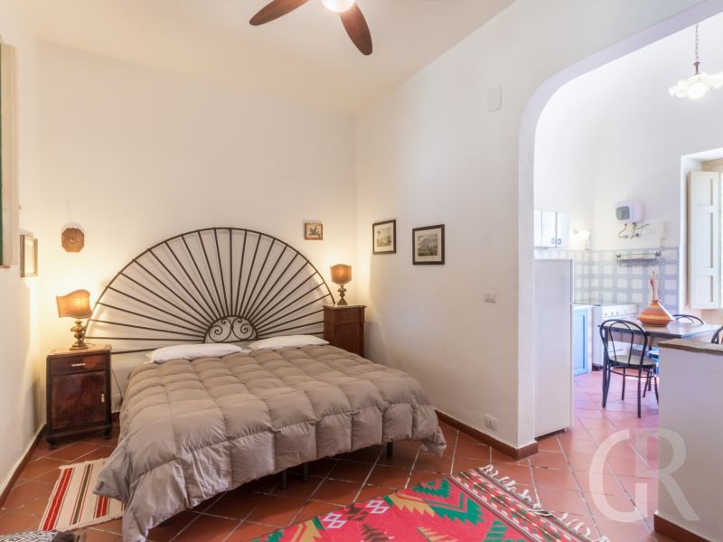 ferienwohnung-cesare-doppelbett.jpg