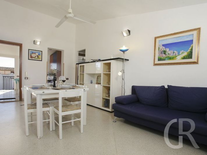 ferienwohnung-marinella-wohn-esszimmer.jpg