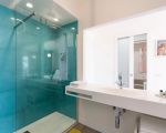 ferienwohnung-peppina-dusche-im-bad.jpg