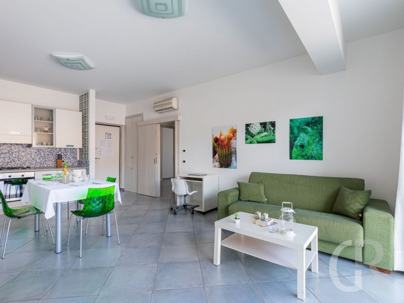 ferienwohnung-pistacchio-wohnzimmer.jpg