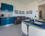 ferienwohnung-uno-kuechenzeile.jpg