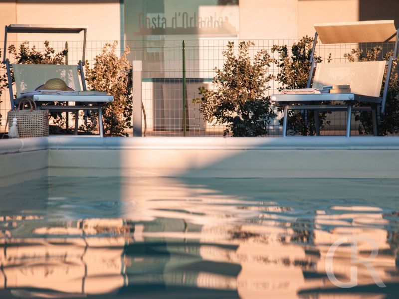 ferienwohnungen-sonnenterrasse-am-pool.jpg