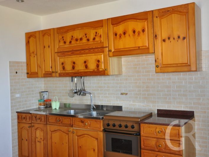 ferinewohnung-luana-einbaukueche.JPG