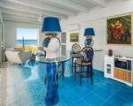 montalbano-suite-wohnzimmer-blick-zum-meer.jpg