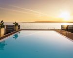 villa-angelina-pool-am-abend.jpg