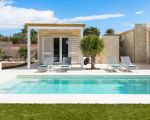 villa-azuela-pool-mit-sonnenliegen.jpg