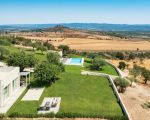 villa-colle-verde-villa-und-pool.jpg