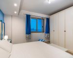 villa-dafne-schlafzimmer-mit-kleiderschrank.jpg