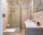 villa-giutitta-badezimmer-mit-dusche.jpg
