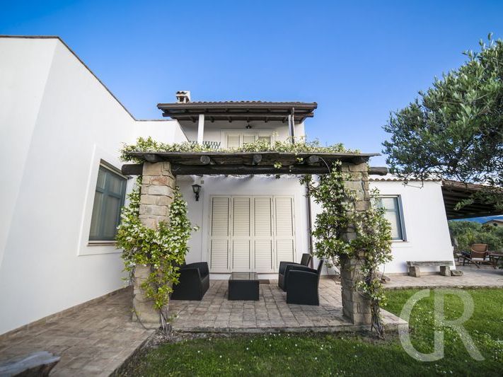 villa-laura-hintere-terrasse.jpg
