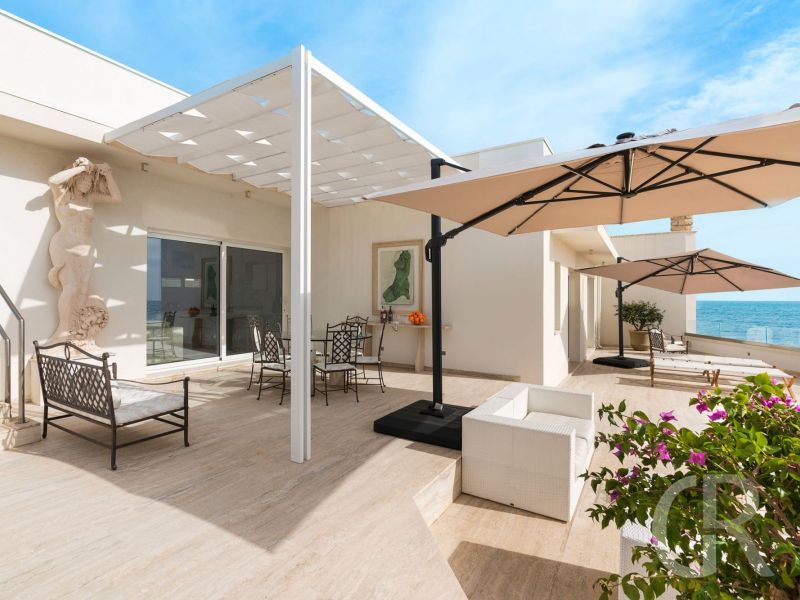 villa-mare-dentro-moebilierte-terrasse.jpg