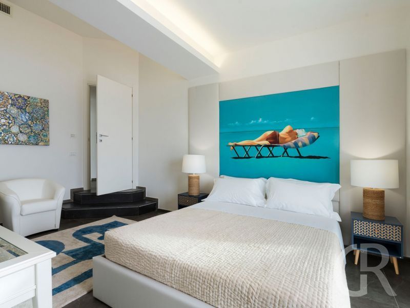 villa-mare-dentro-weisses-doppelbett.jpg