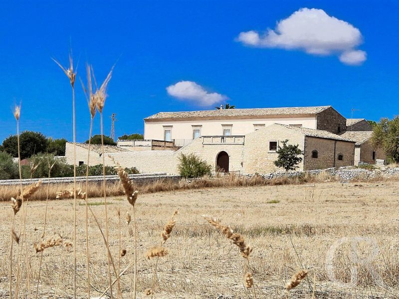 villa-scifazzo-blick-auf-die-villa-scifazzo.jpg