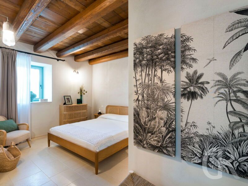 casa-ninetta-blick-auf-das-doppelbett.jpg