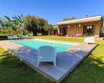 casa-pergola-am-pool.jpg