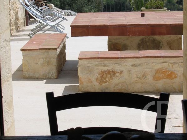 donnafugata_ferienwohnung_carrubo-terrassenplatz.jpg
