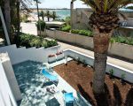 ferienhaus-aura-di-mare-blick-von-oben-in-den-garten.jpg