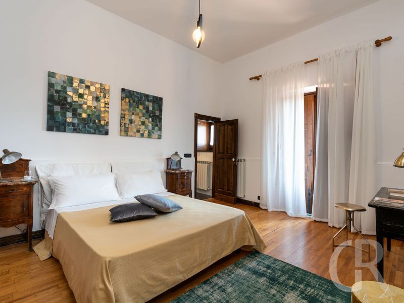 ferienhaus-la-rosa-grosses-schlafzimmer.jpg