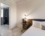 gran-tour-blick-aus-dem-schlafzimmer-ins-bad.jpg