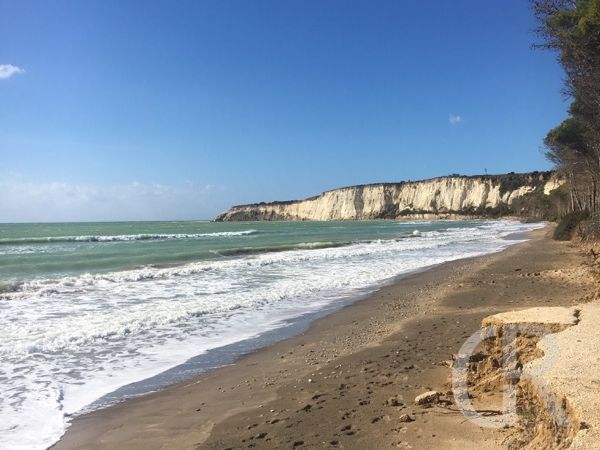 traumhafter-sandstrand.jpg