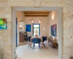 villa-al-nair-wohnbereich-mit-tisch.jpg