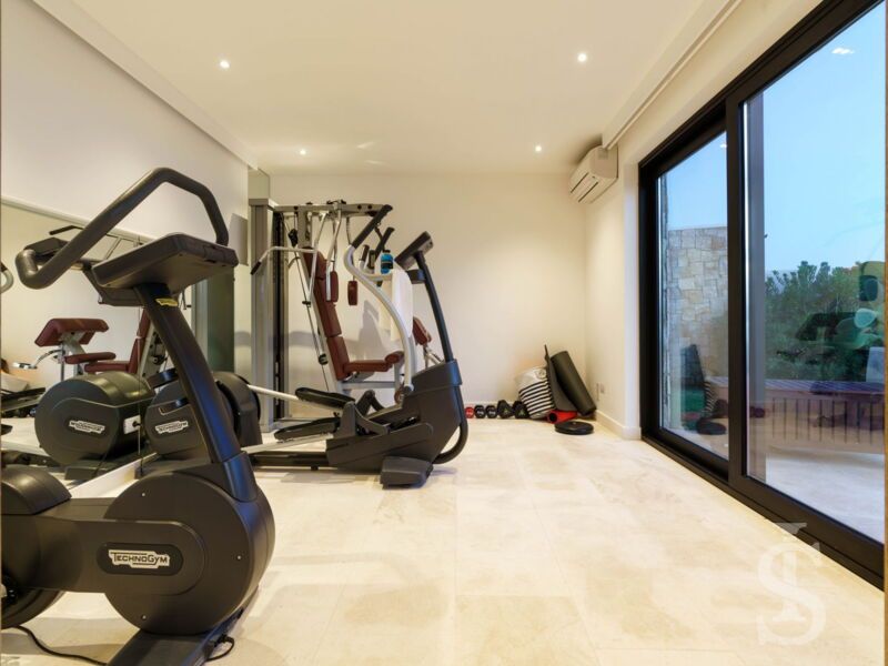 villa-angelina-fitnessraum.jpg