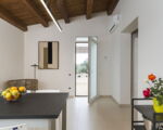 villa-dimora-bufalefi-eingangsbereich-nebengebaeude.jpg