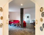 villa-etna-retreat-blick-ins-wohnzimmer.jpg