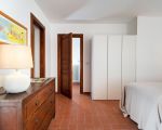 villa-etna-retreat-schlafzimmer.jpg