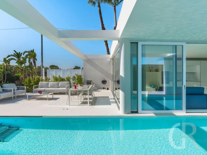 villa-gadir-schoener-pool.jpg