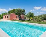 villa-gira-sole-pool-und-haus.jpg