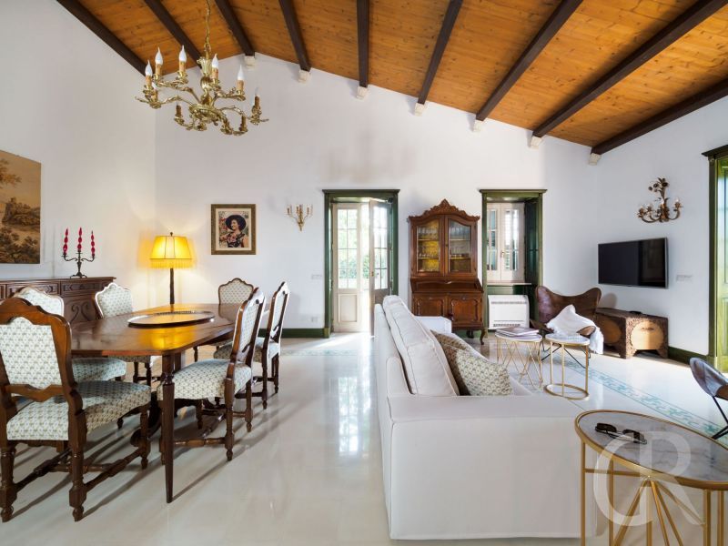 villa-gira-sole-wohnzimmer.jpg