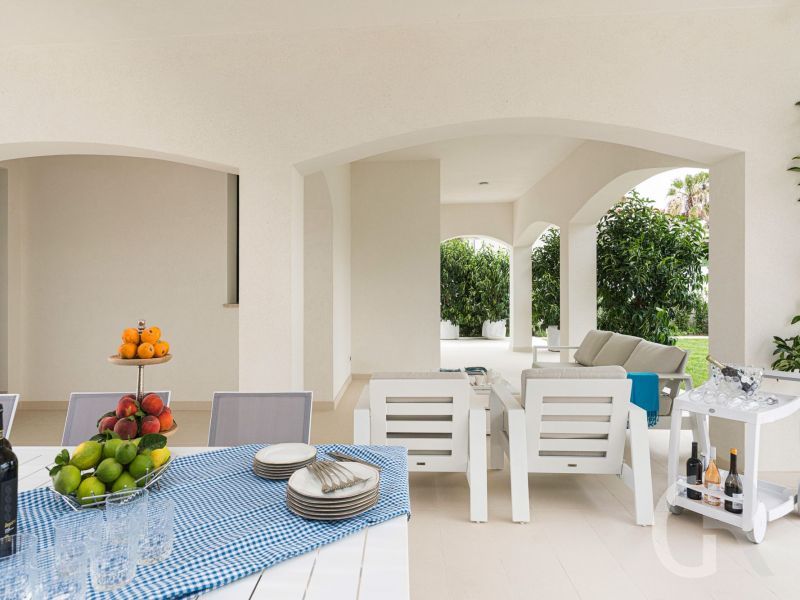 villa-hermes-terrassenmoebel.jpg