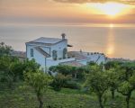 villa-laura-mit-blick-zum-meer.jpg