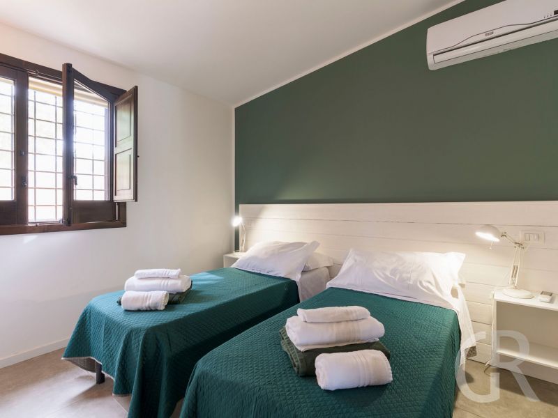 villa-mara-schlafzimmer-in-gruen.jpg