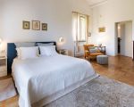 villa-pigna-blue-grosses-gemuetliches-doppelbett.jpg