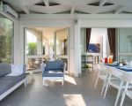 villa-stella-maris-wohnzimmer-mit-esstisch.jpg