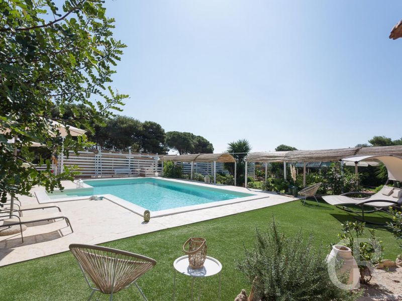 villa-timparosa-pool-mit-ausblick.jpg