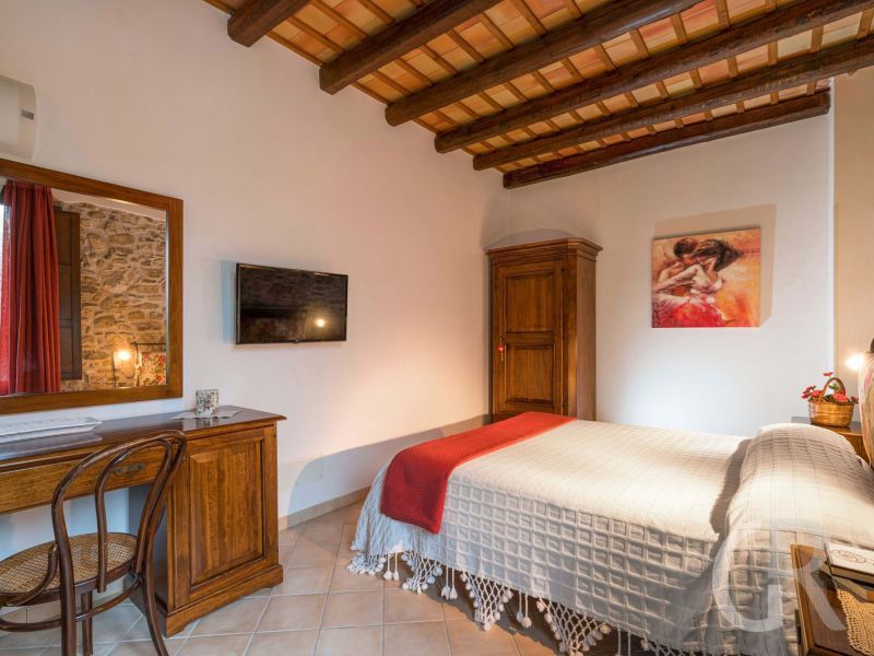 ager-costa-schlafzimmer-rustikal.jpg
