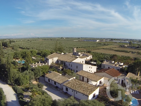 blick-auf-den-agriturismo-in-castelvetrano.png